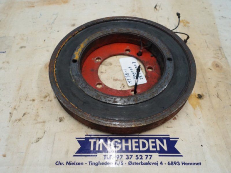 Massey Ferguson 38