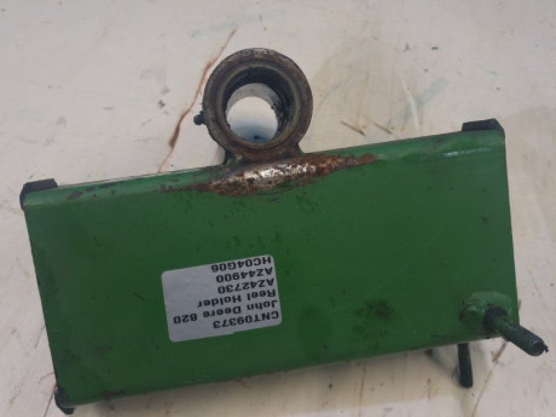 John Deere 820