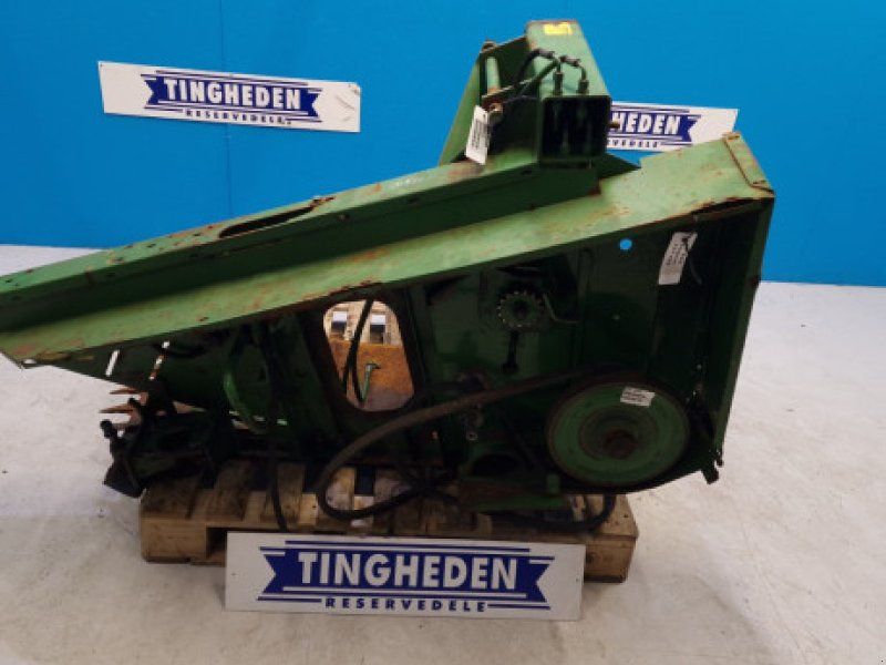 John Deere 820