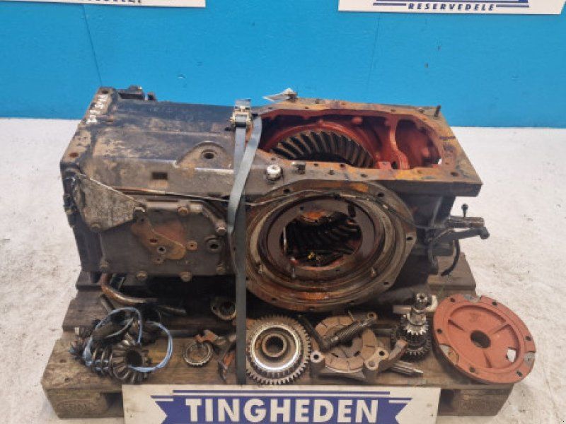 Massey Ferguson 6260