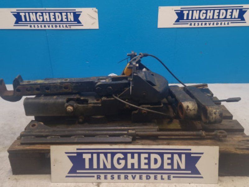 New Holland TS135A