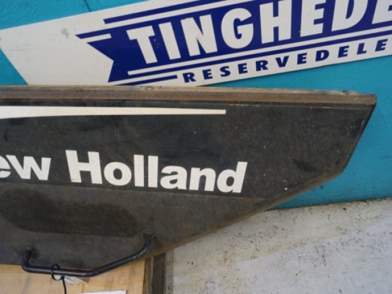 New Holland TM 175