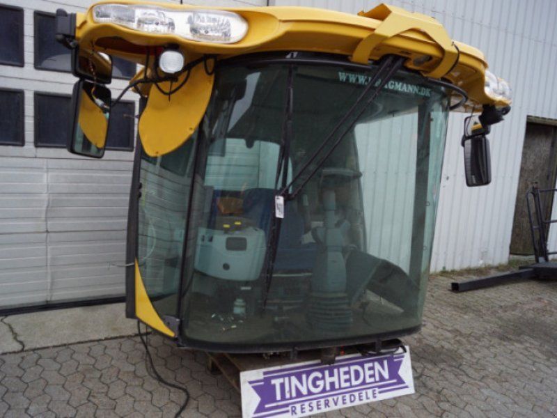 New Holland CR9090
