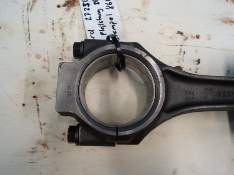 Ford 2725E