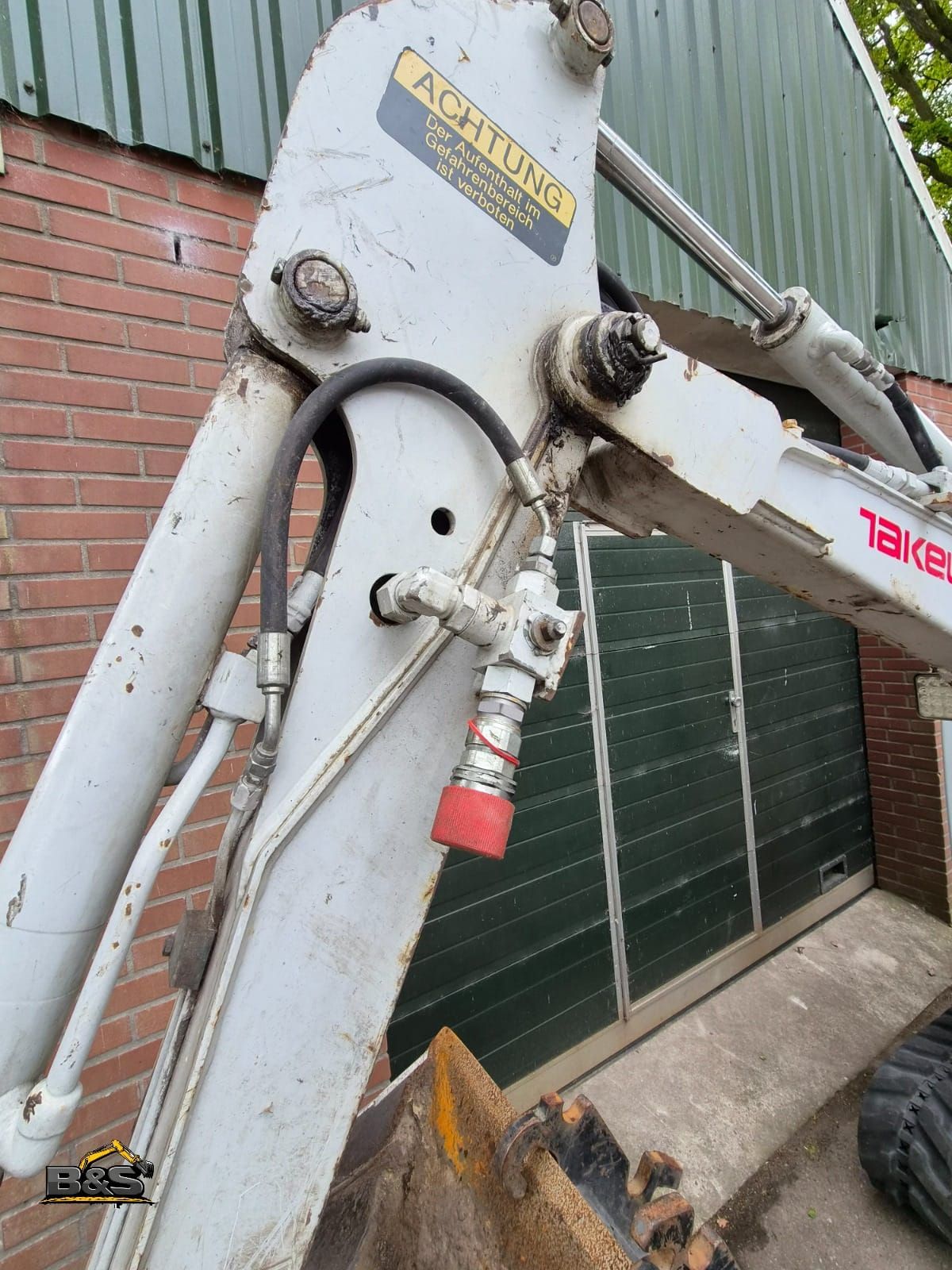 Takeuchi TB016