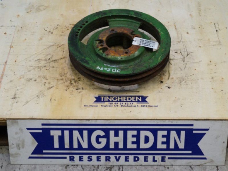 John Deere 2054