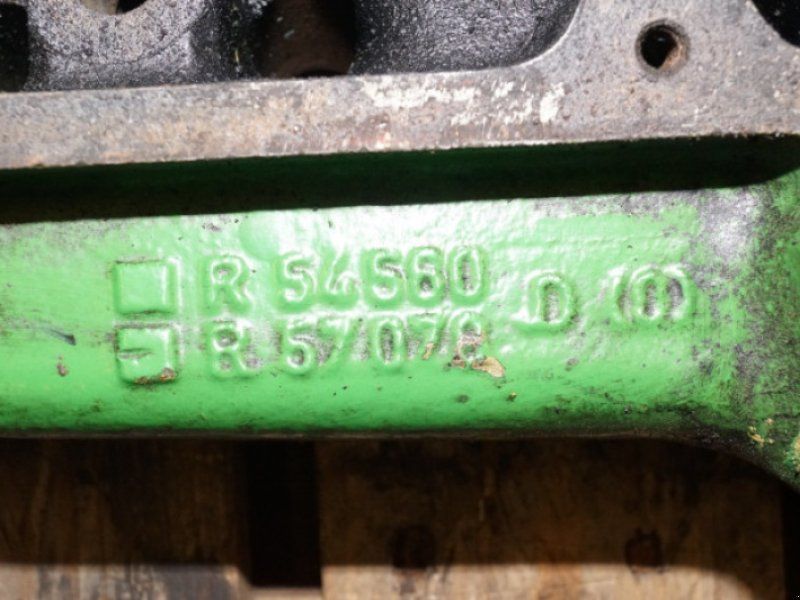 John Deere 4239