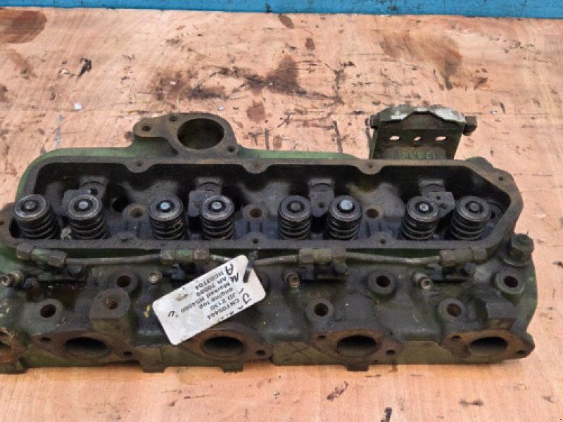 John Deere 4239