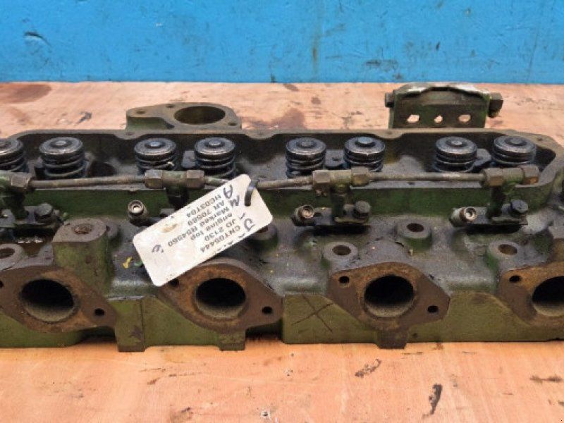 John Deere 4239