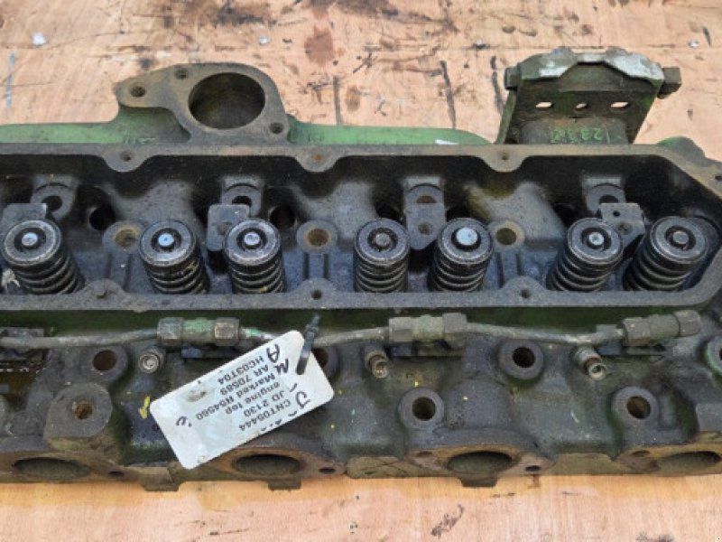 John Deere 4239