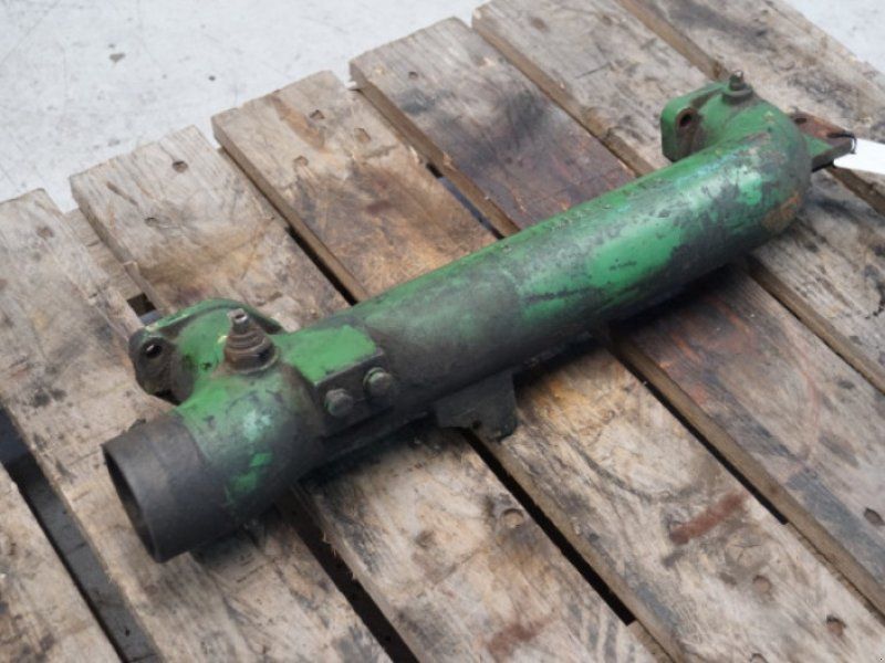 John Deere 3140