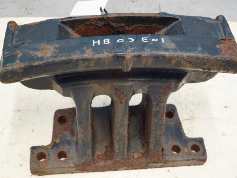 New Holland TG285