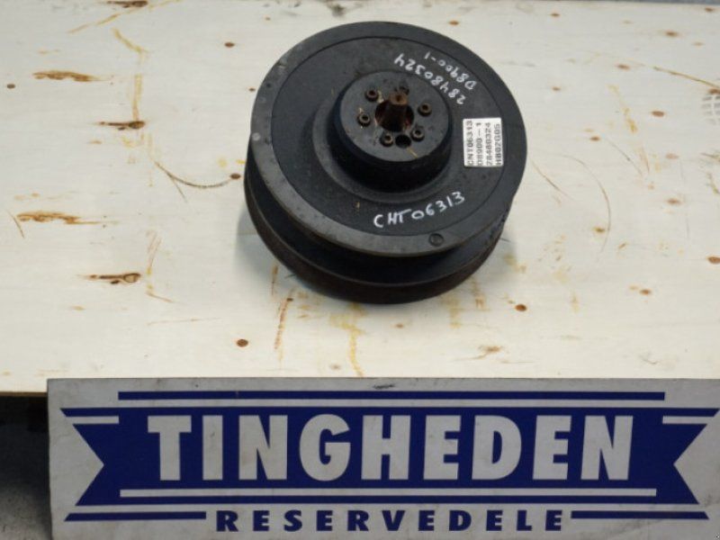 8900