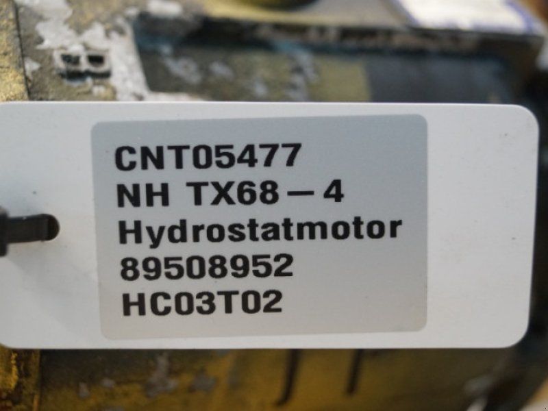 New Holland TX68