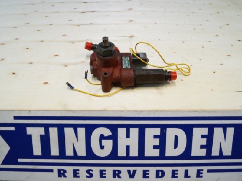 7200