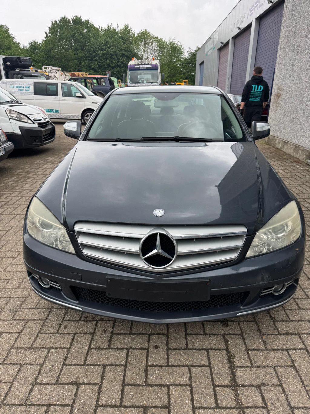Mercedes-Benz C-klasse **C220-BELGIAN ORIGINE-AVANTGARDE**