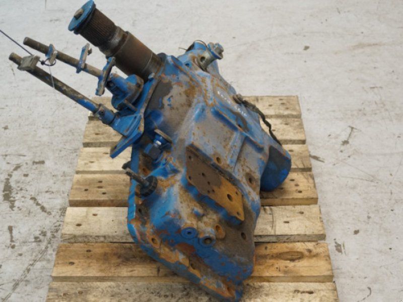 Ford 6610