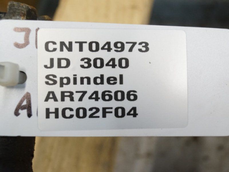 John Deere 3040