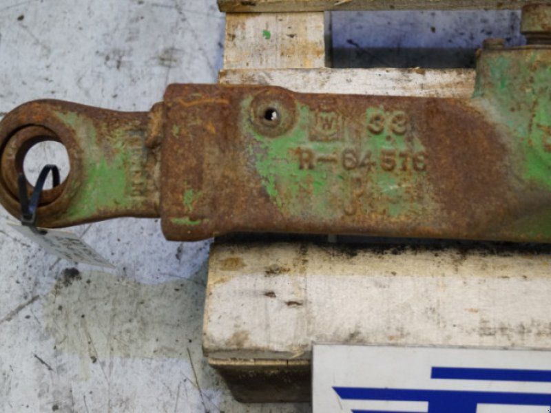 John Deere 4040