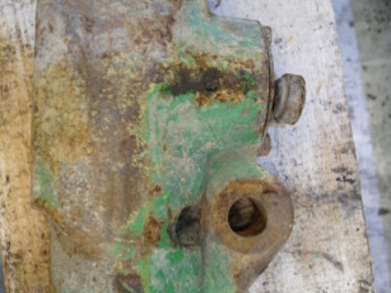 John Deere 4040