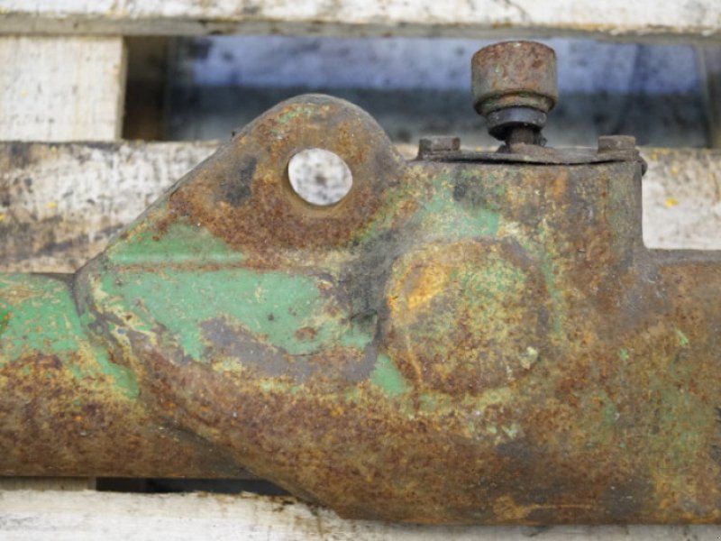John Deere 4040