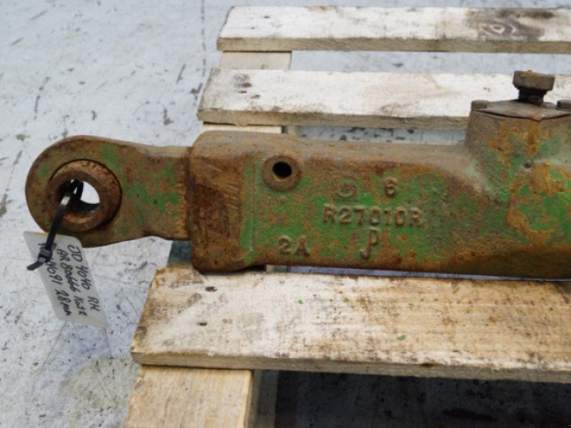 John Deere 4040