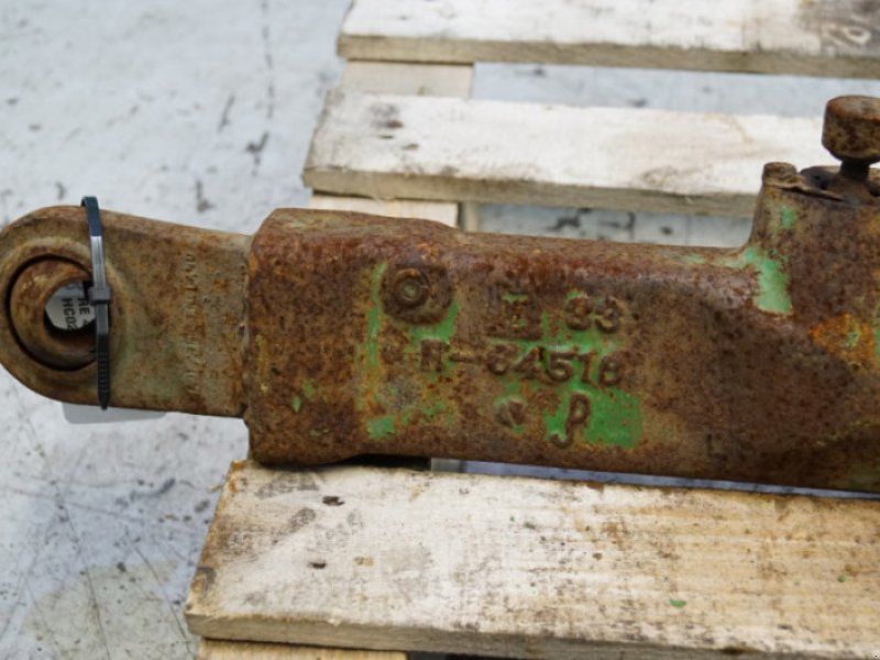 John Deere 4040