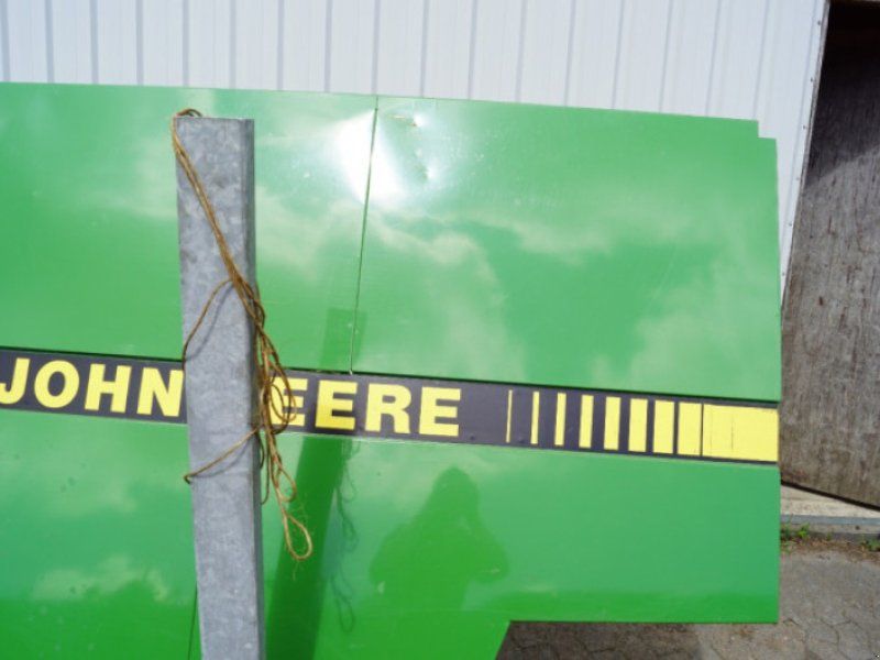 John Deere 2054