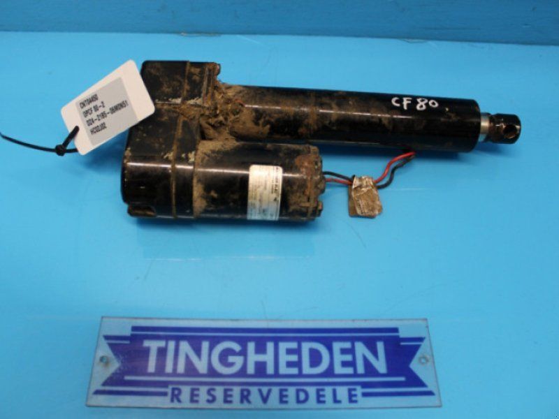 Case CF80