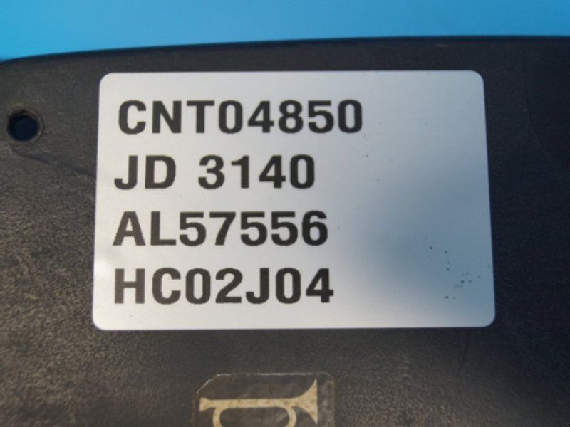 John Deere 3140