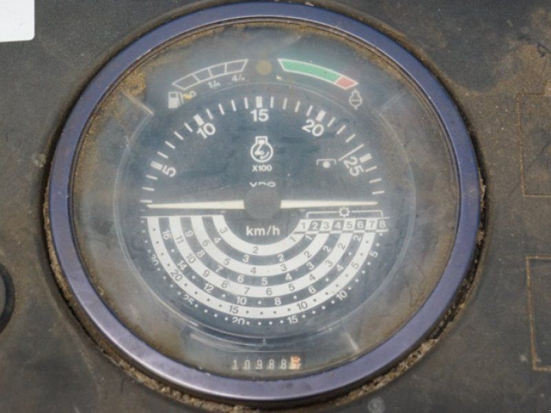 John Deere 3140