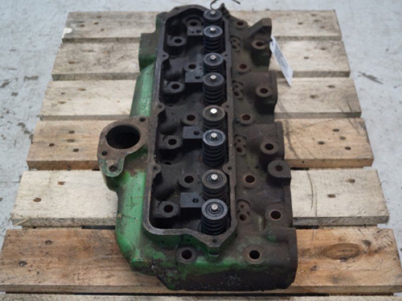 John Deere 4239