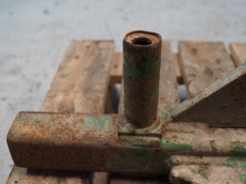 John Deere 2450