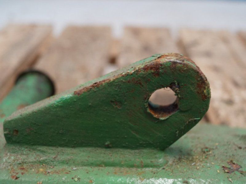 John Deere 2450