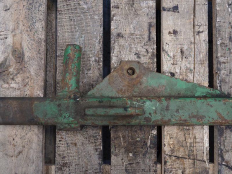 John Deere 2450