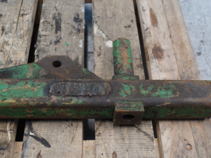 John Deere 2140