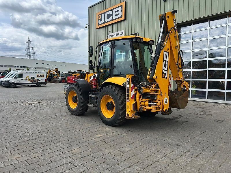 JCB 4CX