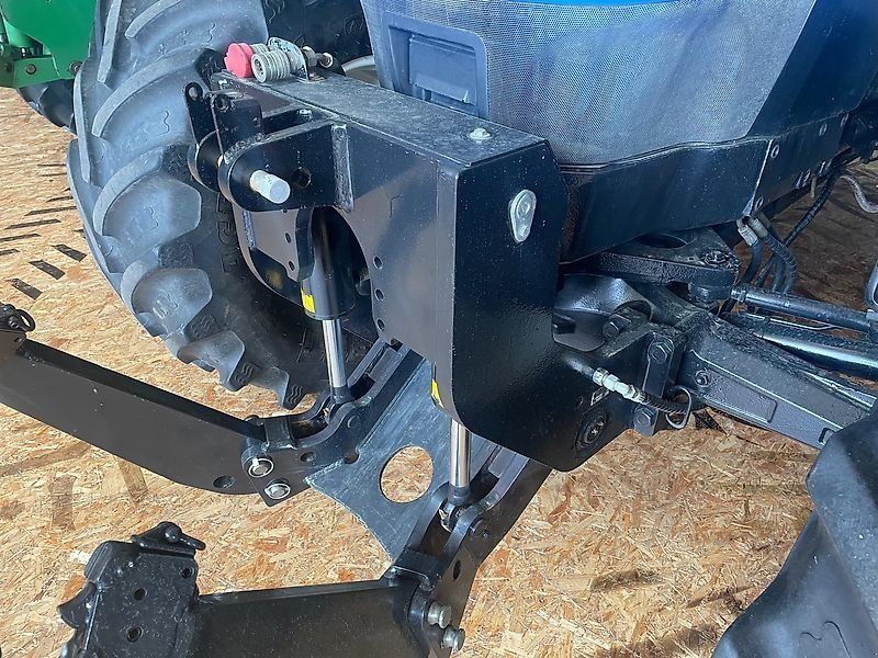 New Holland TS 135 A