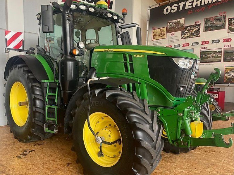 John Deere 6250 R