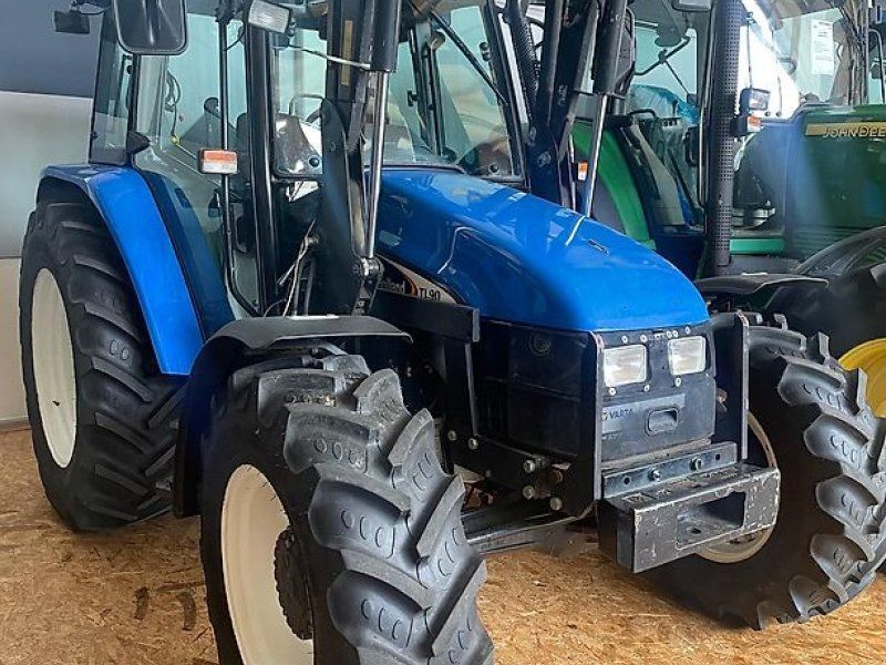 New Holland TL 90