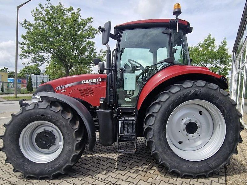 Case IH Farmall 115 U PRO