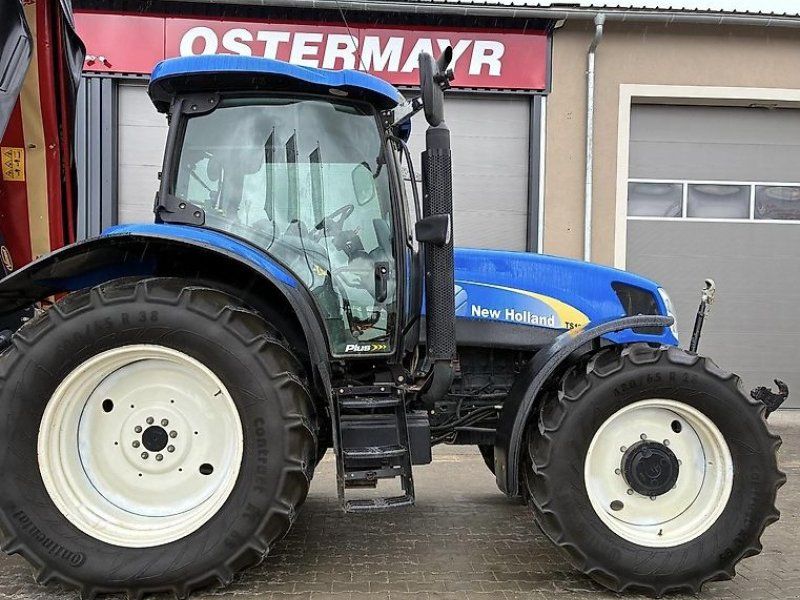 New Holland TS 135 A