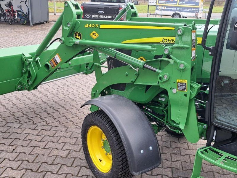 John Deere 4066R