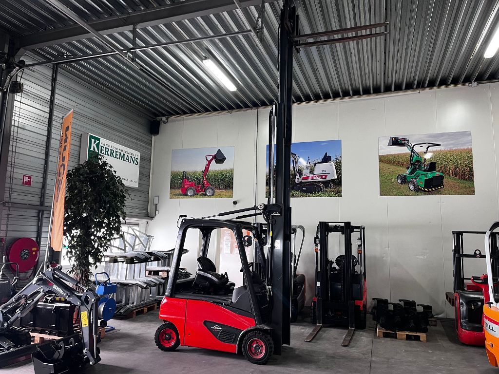 LINDE E16P-02 EVO Elekt heftruck, Triplomast, Accu van 2022.