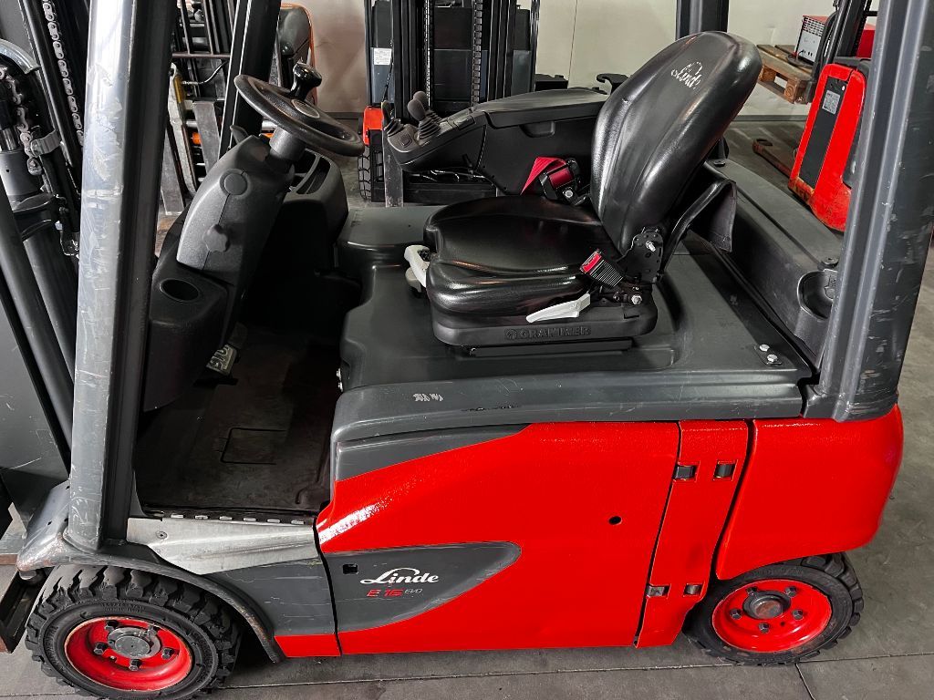 LINDE E16P-02 EVO Elekt heftruck, Triplomast, Accu van 2022.