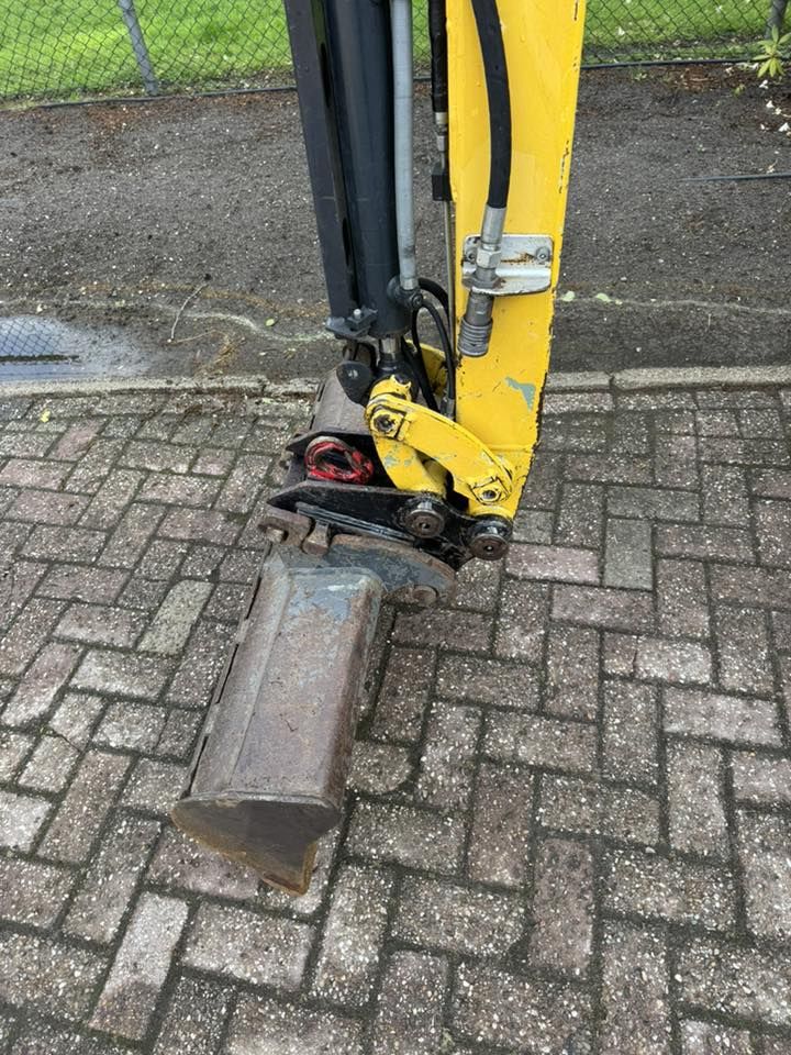 Yanmar SV18 Minigraver + 3 bakken