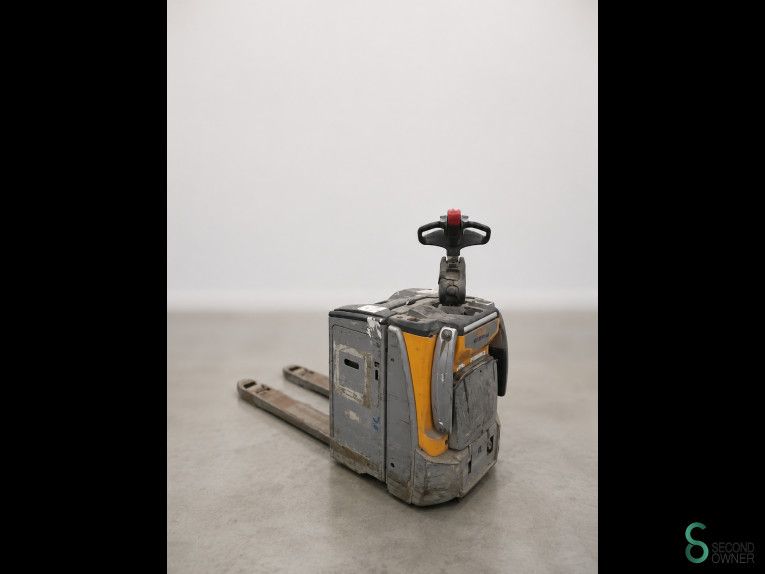 Pallet trucks Electric Still EXH-SF20 2020