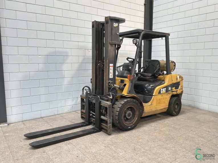 Forklifts Diesel Caterpillar GP35NT 2014