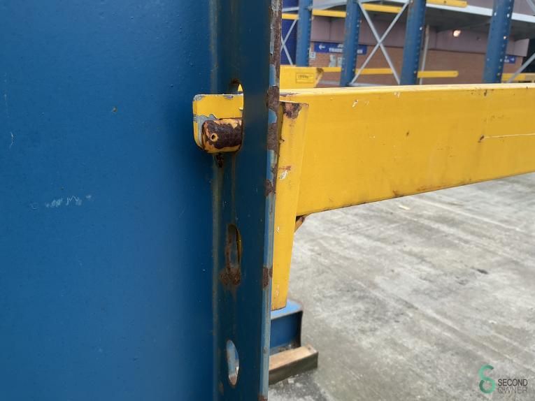 Cantilever racking Stow