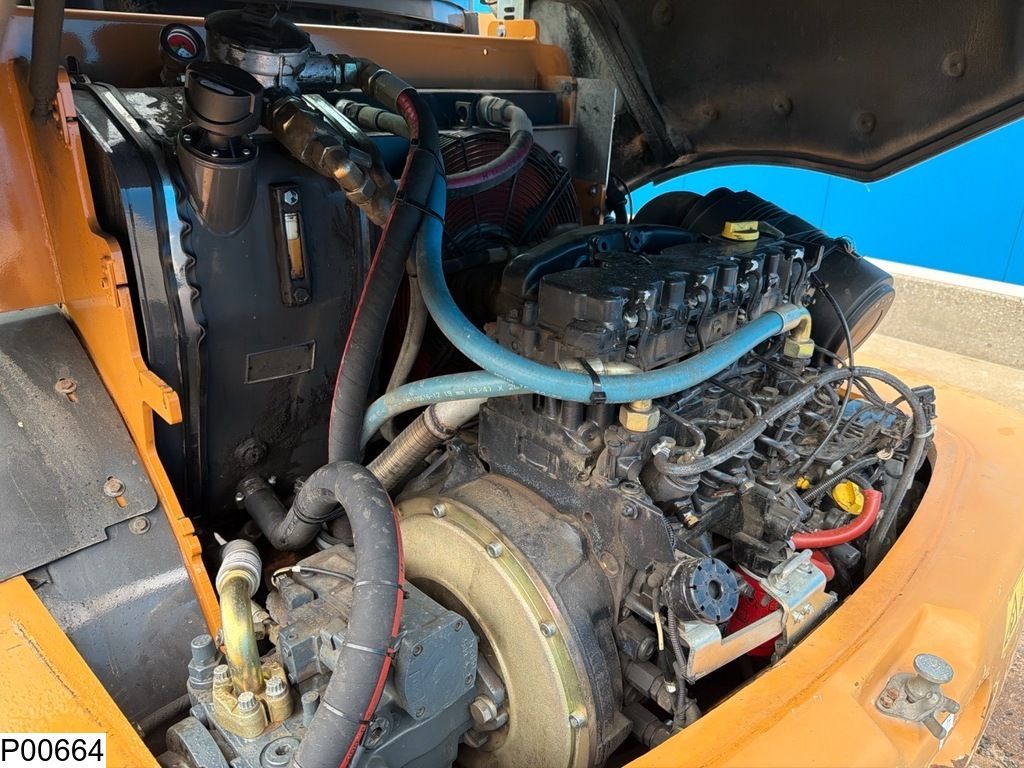 Case 321E 56 kw, 4x4, 3565 h